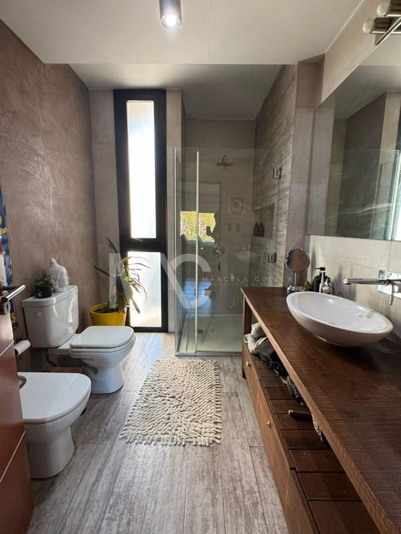 Foto de Casa Chalet en Venta en Villa Gobernador Udaondo, Ituzaingó, G.B.A, imagen 1