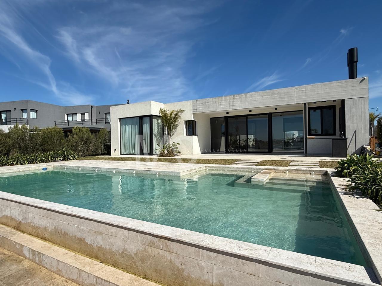Foto de Casa en Venta en San Sebastian, Escobar, G.B.A. Zona Norte, imagen 2