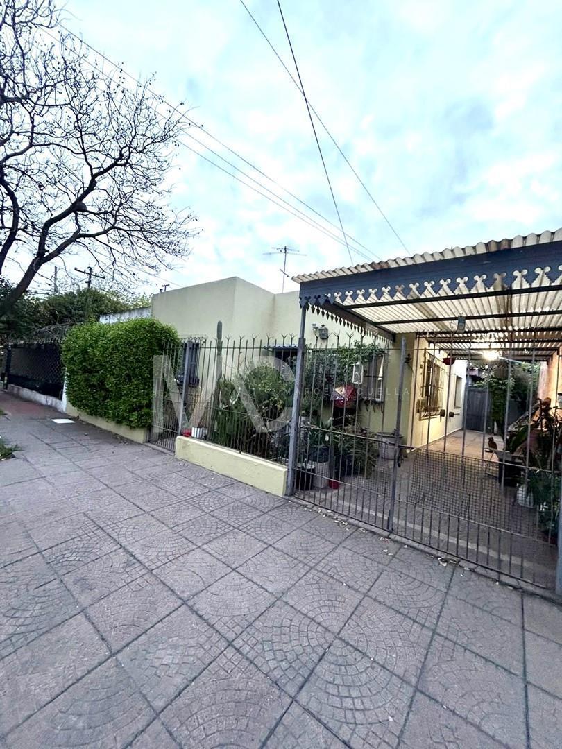 Foto de Casa Quinta en Venta en Moreno, G.B.A. Zona Oeste, Argentina, imagen 1