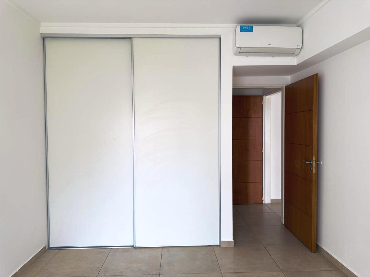 Vendo o Alquilo Departamento Nivel Gerencial 2 dorm (1 suite) cochera y Amenities Centro Neuquen