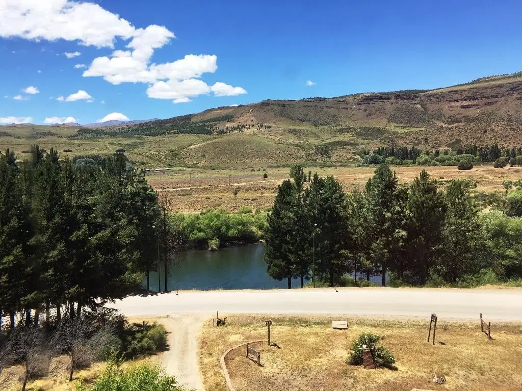 Terreno en venta en la villa Alumine. 3