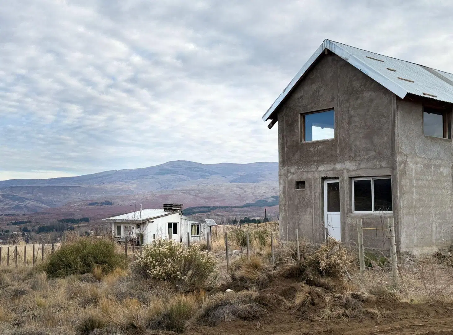 Vendo Casa 2 Dormitorios amplia a terminar Alumine Neuquen 8