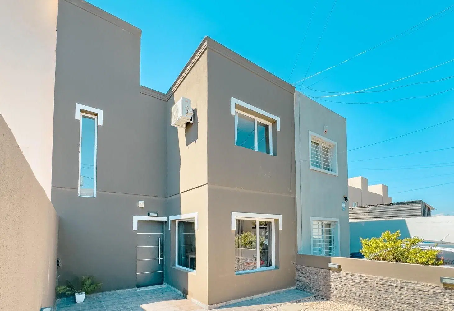 venta de dúplex de 3 dormitorios sobre calle Crease, barrio Villa Senguer 4