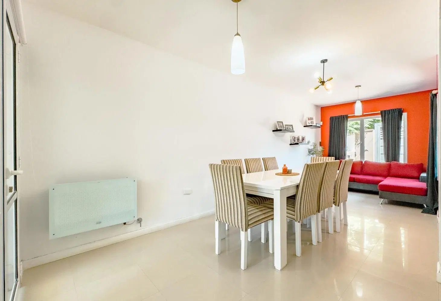 venta de dúplex de 3 dormitorios sobre calle Crease, barrio Villa Senguer 2
