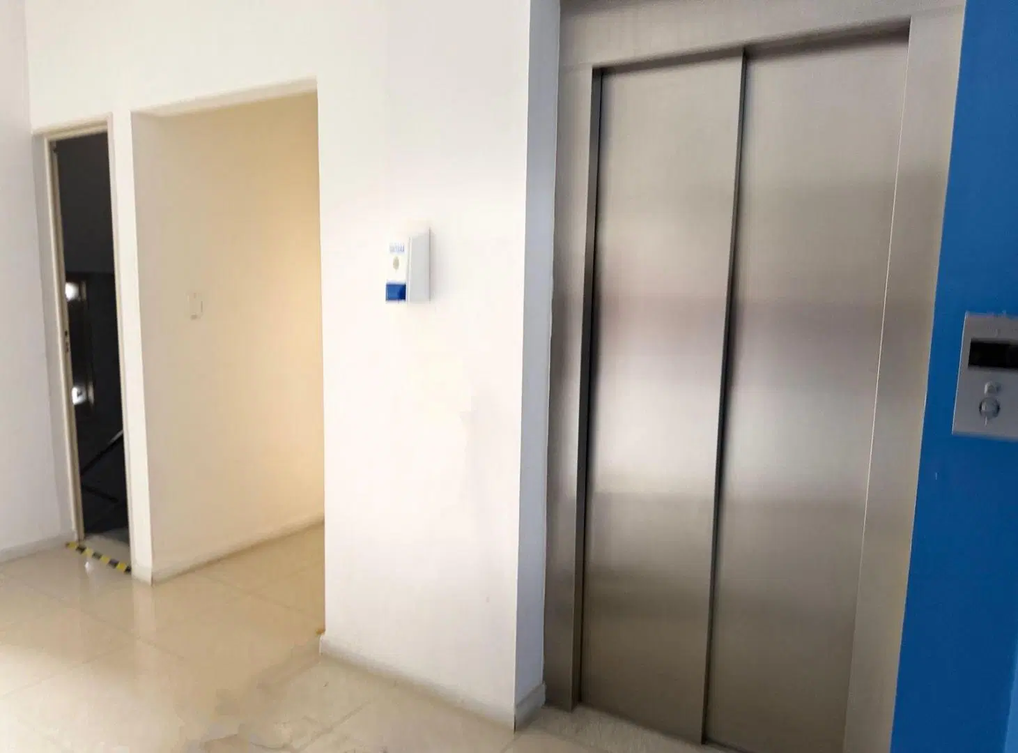 Vendo o Alquilo Oficinas de 700 m2 en Terreno de 1027 m2 apto Edificio en altura B° Gama Neuquén 3