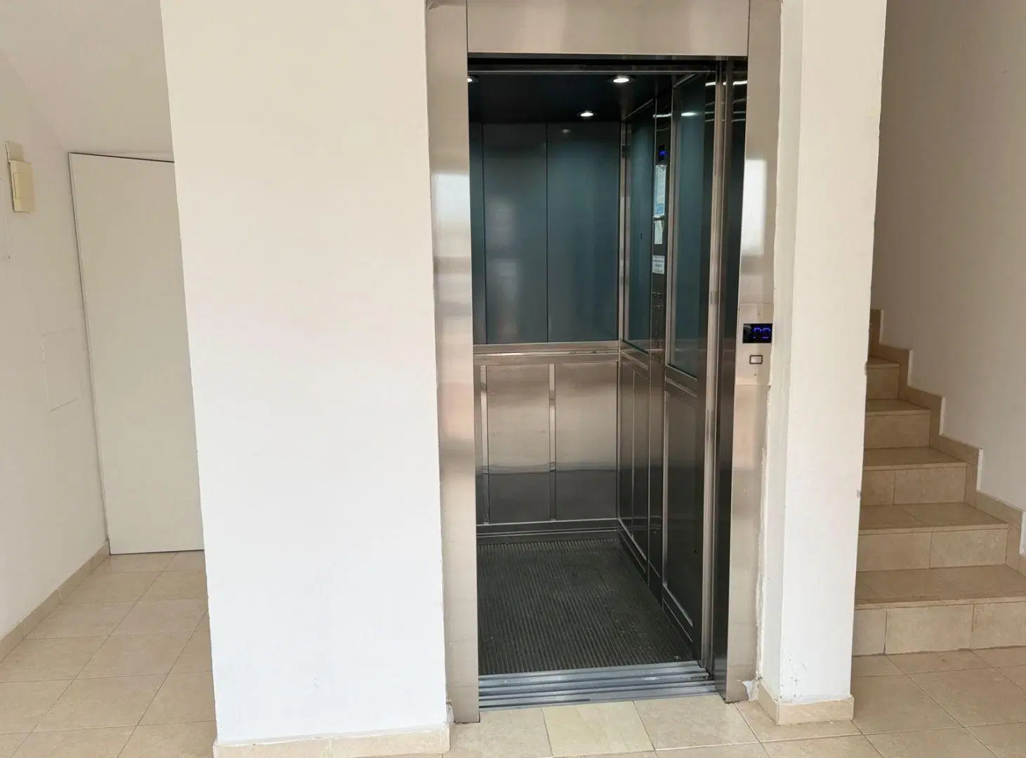 Vendo 2 Departamentos 1 dormitorios con 2 cocheras B° Gama Neuquén 4