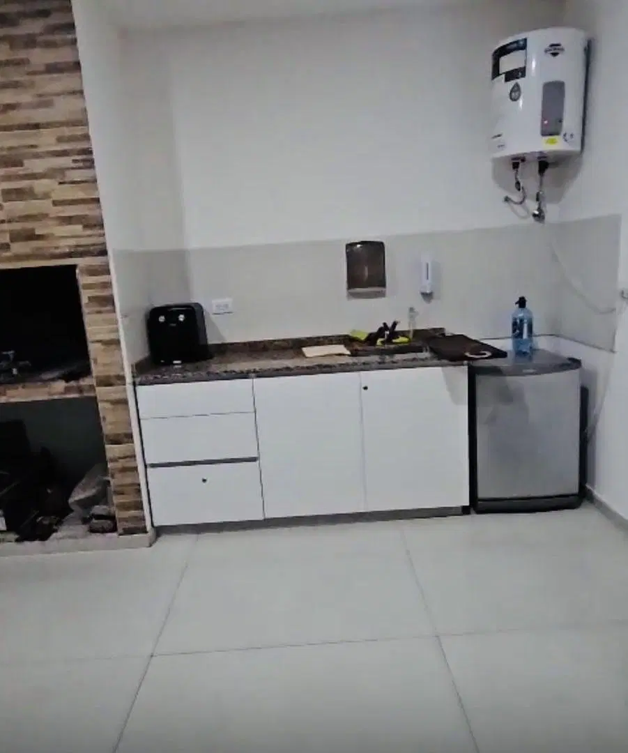 alquiler oficina en centro de Neuquén totalmente amoblada 4