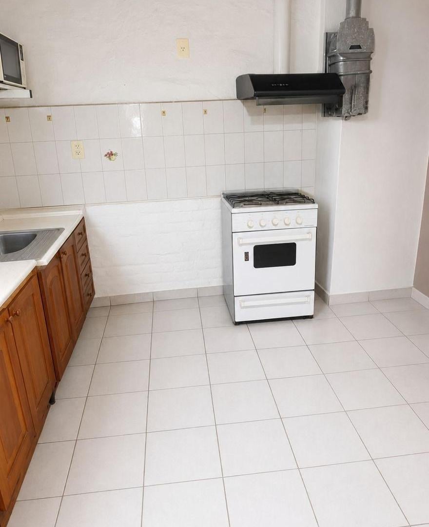 Foto de Casa en venta 3 dormitorios con jardín y garage – Provincias Unidas, imagen 5