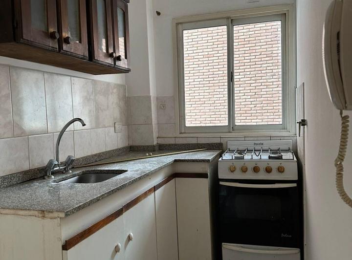 Alquiler dpto Dean Funes 784 3