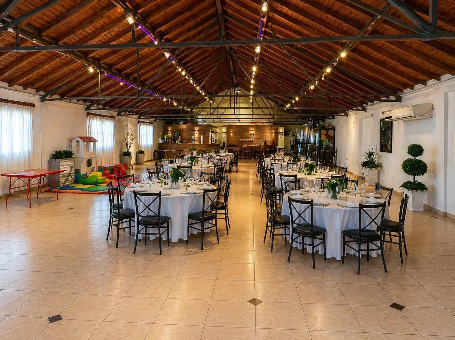 Venta de locales comerciales en Maipú- Edificio Furlotti. 4