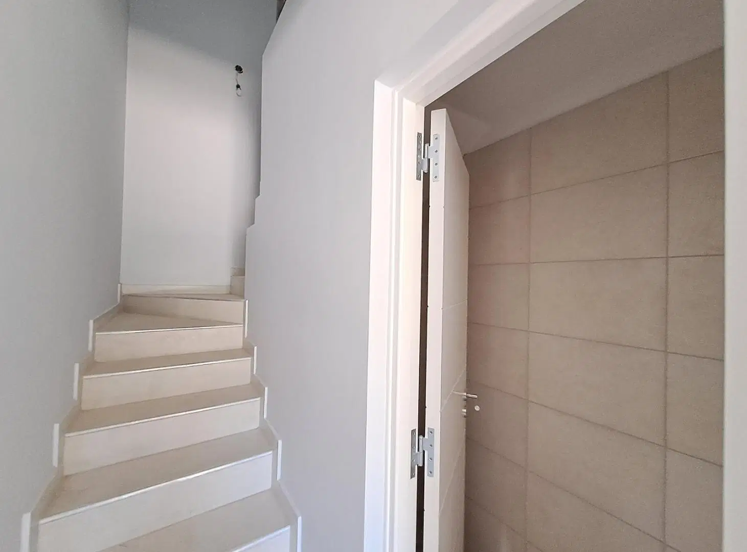 VENTA - DUPLEX 2 DORMITORIOS - B° PRIVADO RINCON VENETO 4