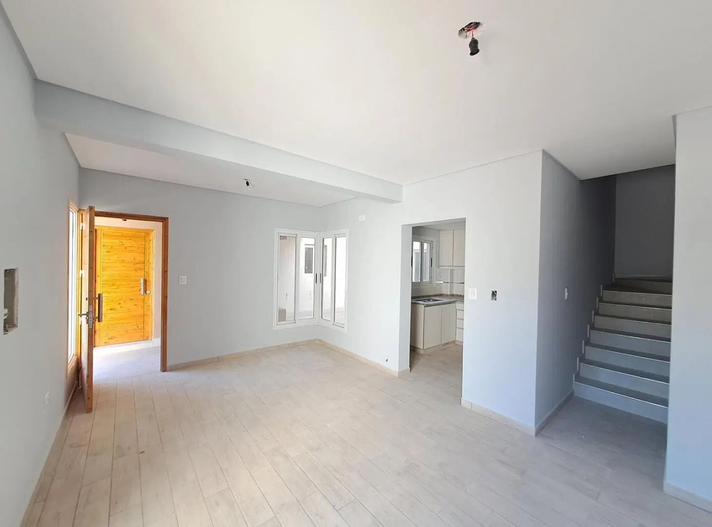 VENTA - DUPLEX 2 DORMITORIOS - B° PRIVADO RINCON VENETO 3