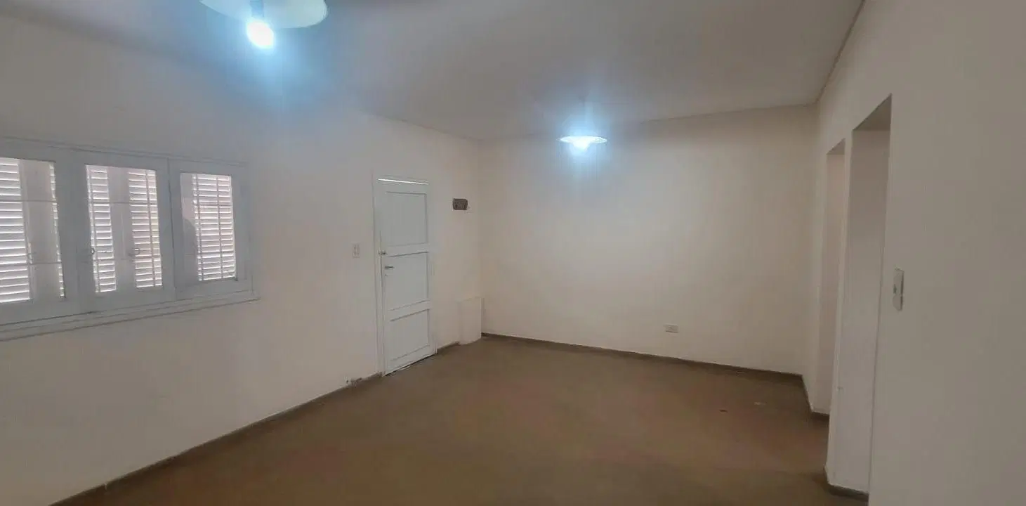 Casa en alquiler en Guaymallén, a mts de Avellaneda y Pedro Molina 5