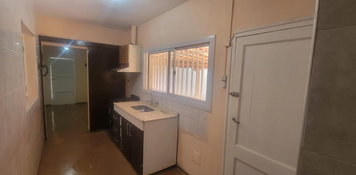 Casa en alquiler en Guaymallén, excelente ubicación