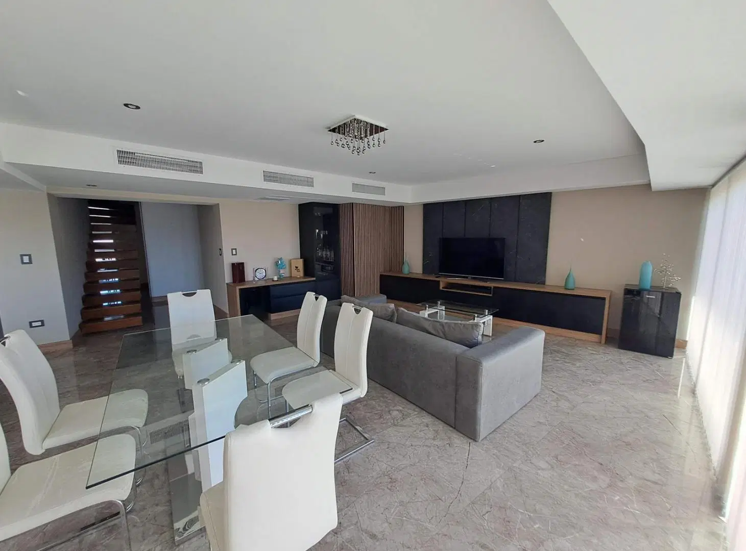 VENTA - Exclusivo Penthouse en TORRE LELOIR 5