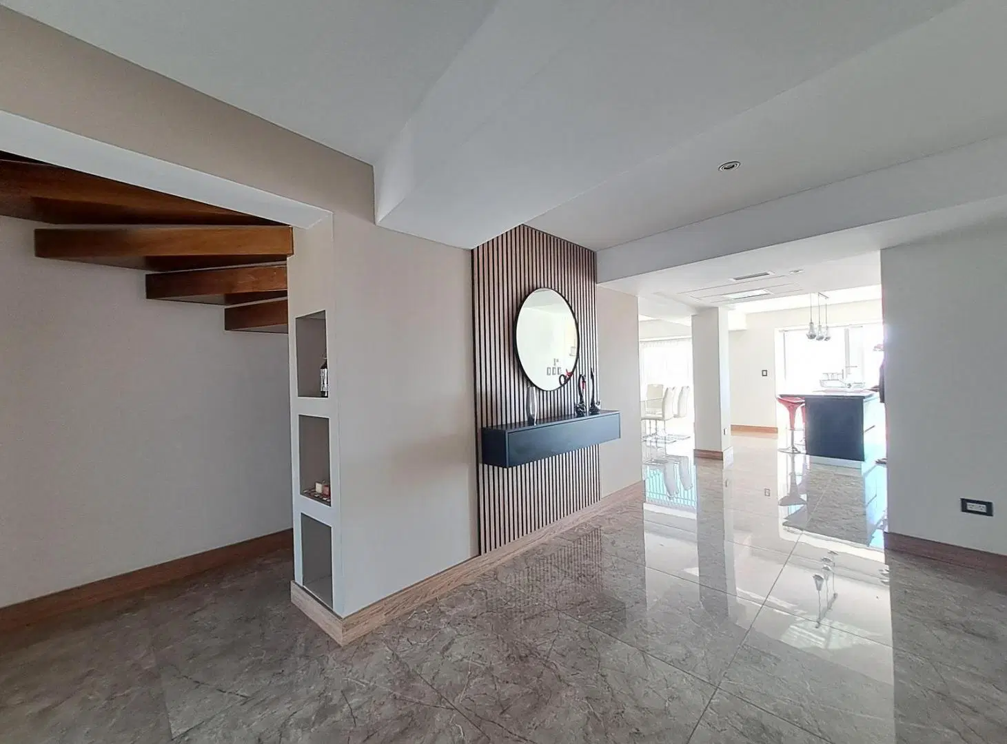 VENTA - Exclusivo Penthouse en TORRE LELOIR 8