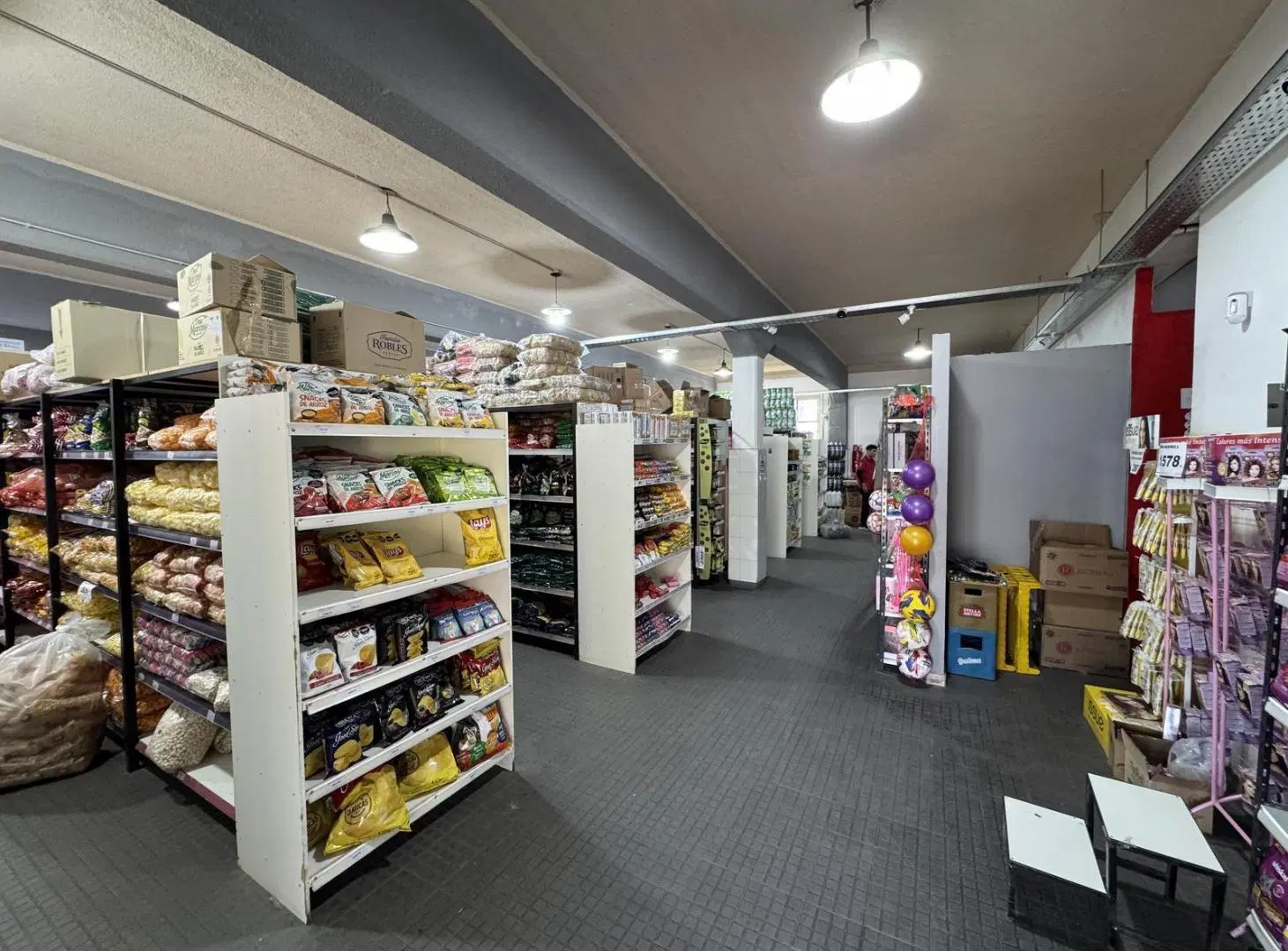Venta de locales comerciales en Maipú- Edificio Furlotti. 5
