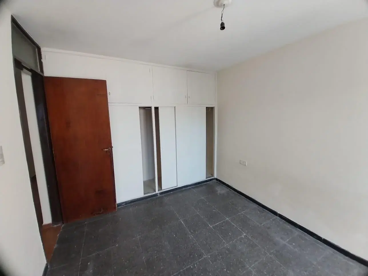 Alquiler casa de 3 habitaciones más local en B° Fuchs 3