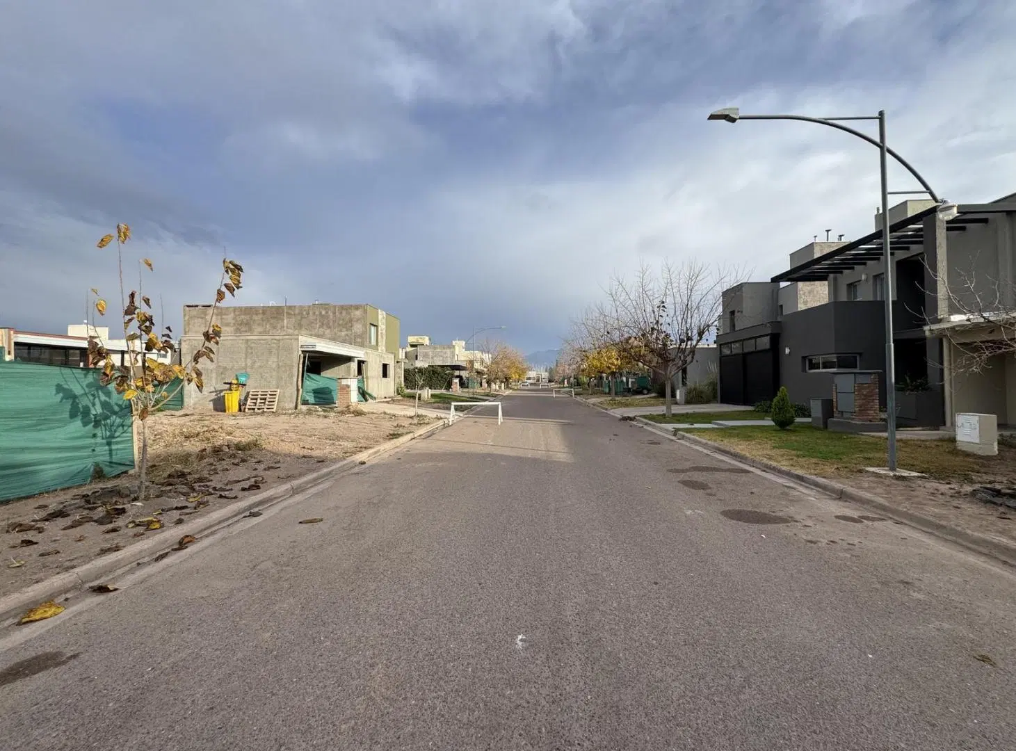 Terreno Barrio Vistandes 300m2 Luján de Cuyo 3