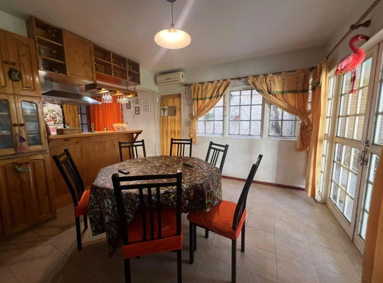HERMOSA CASA EN VENTA 6ta SECCIÓN 2