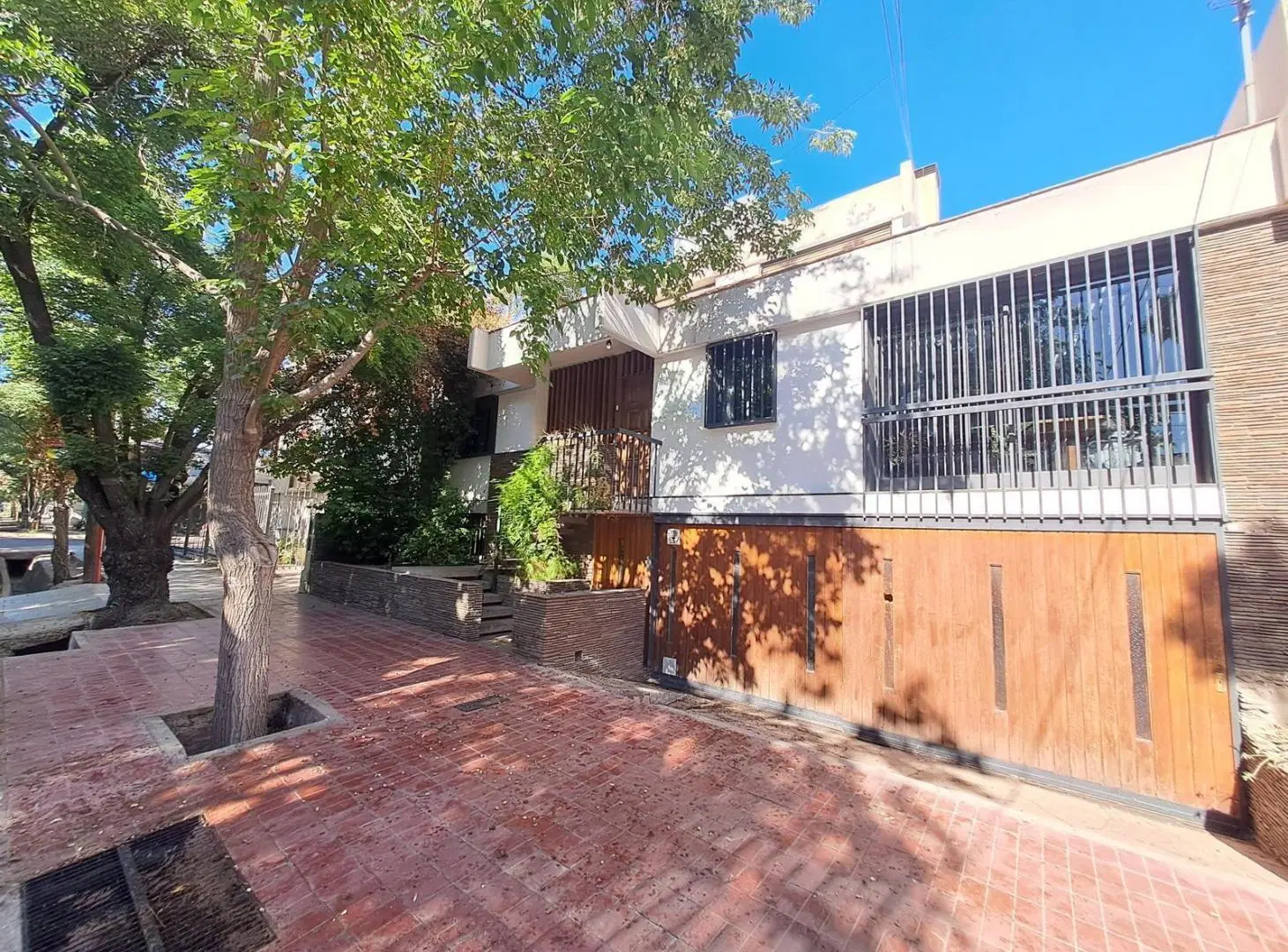 Casa en B° Bombal - Apta estudio y oficinas - APTA CREDITO 2