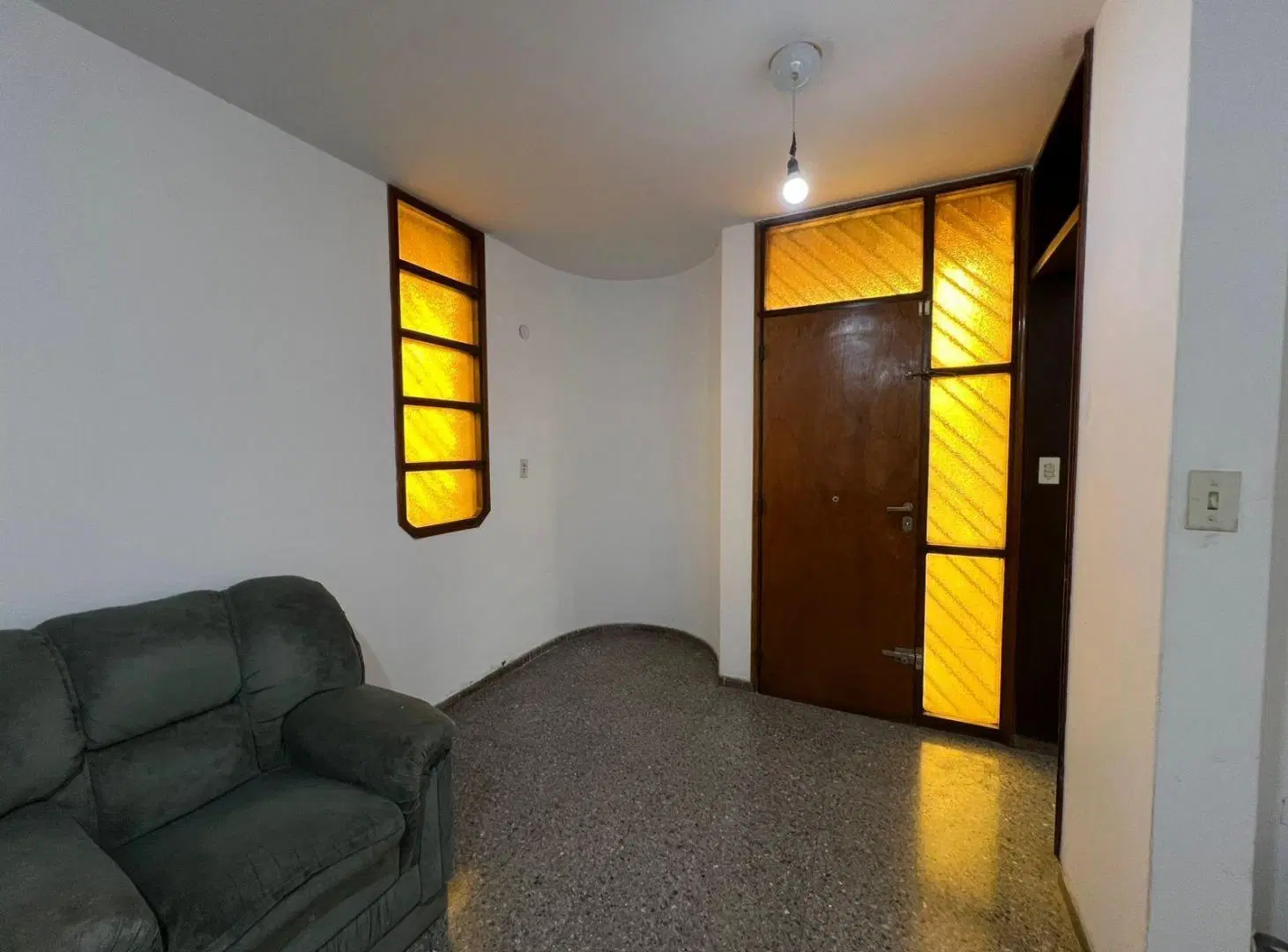 Venta  de casa / duplex  sexta sección ubicación privilegiada 3