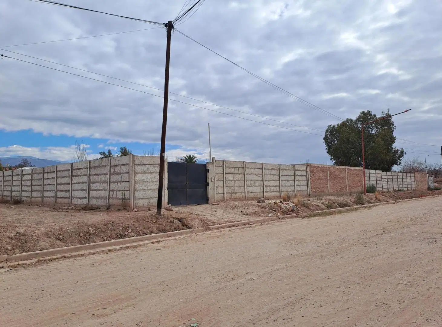 Terreno en Venta - ideal para canchas de futbol y padle o depósito 8
