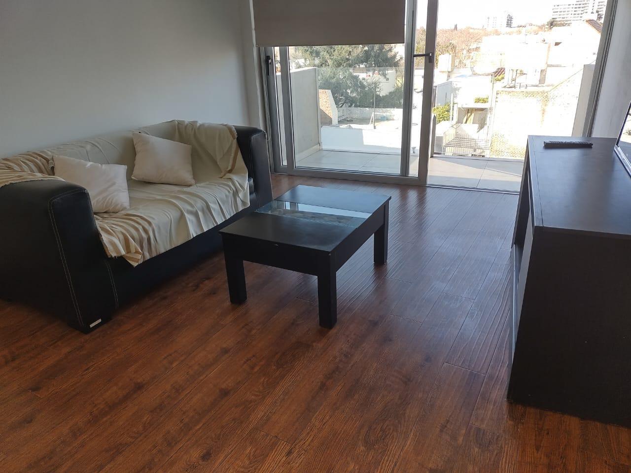 Foto de Departamento en alquiler B° Bombal, imagen 4