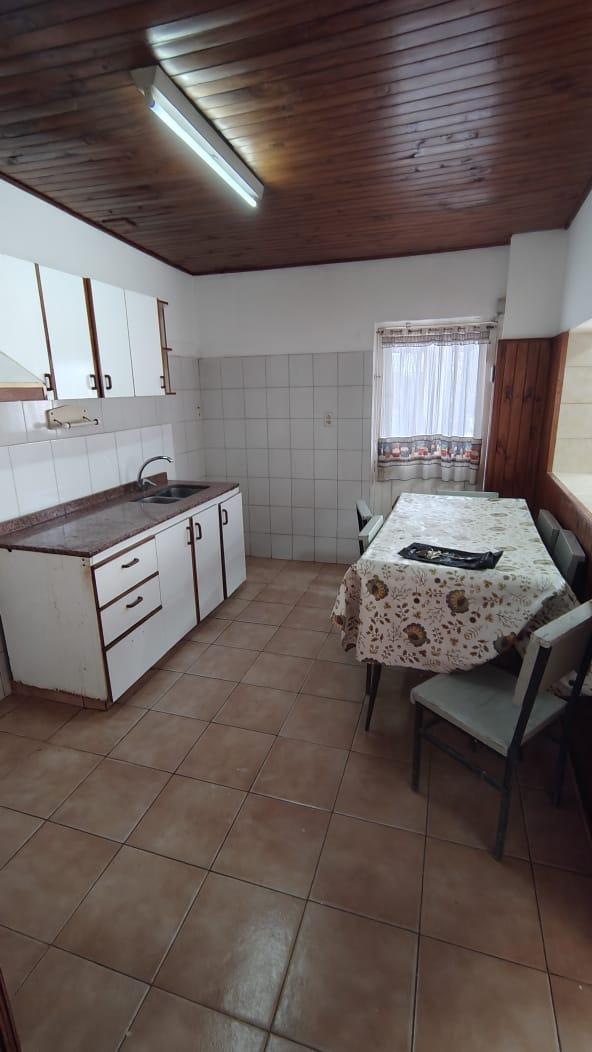 Foto de Casa en Venta - 2 dormitorios, gran Jardín con frutales - Predriel, imagen 3