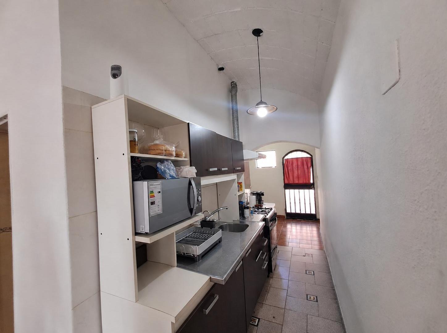 Foto de Casa en Venta 4 dormitorios, 2 baños, Maipú, imagen 3
