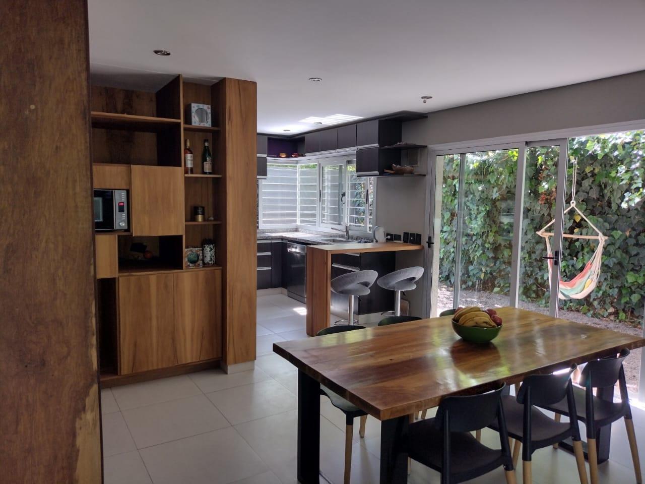 Foto de Casa en venta 4 dormitorios y terraza en Chacras de Coria Mendoza, imagen 4