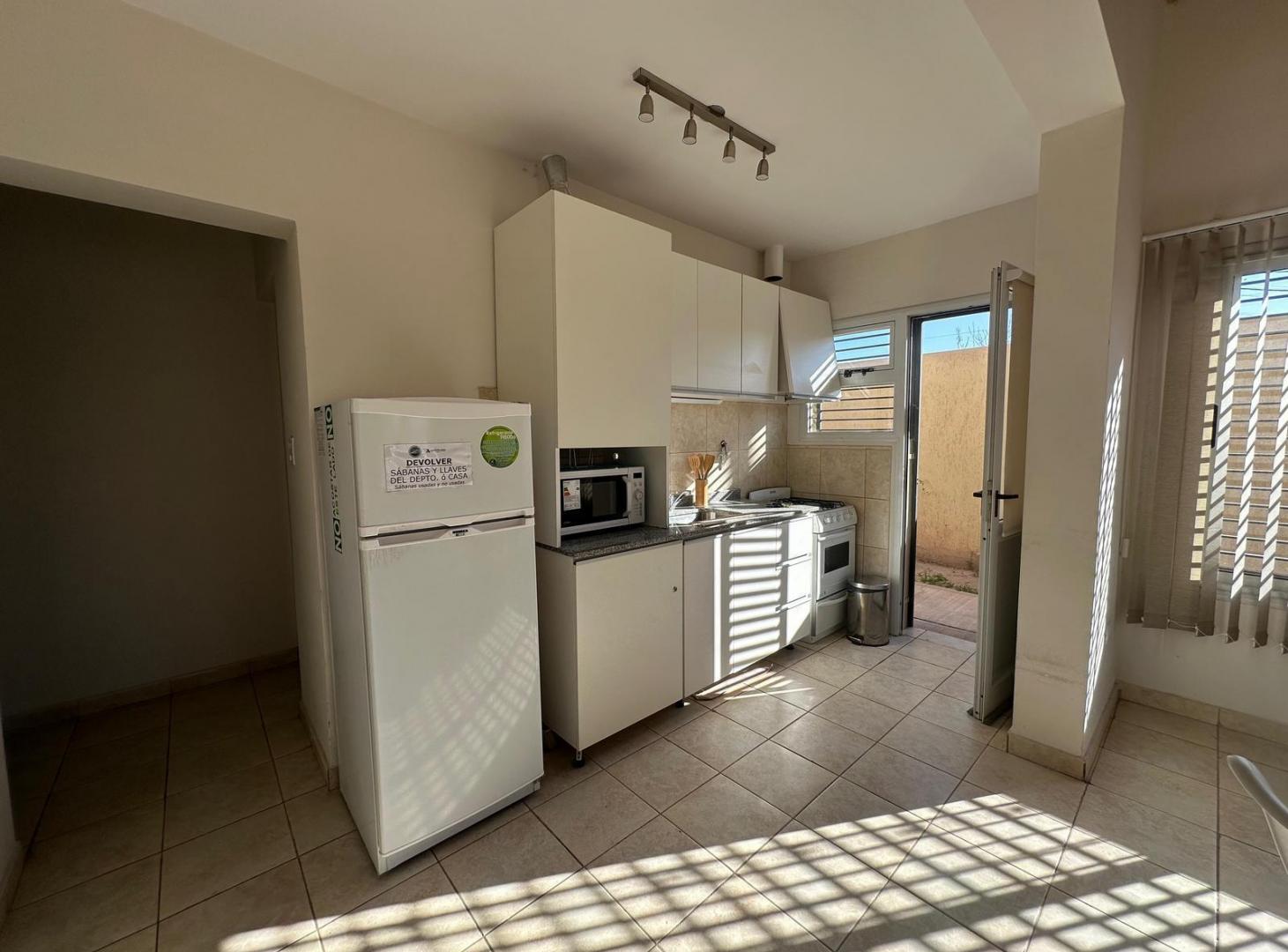 Foto de Casa en Venta 2 habitaciones Natania apta credito Lujan de Cuyo, imagen 3