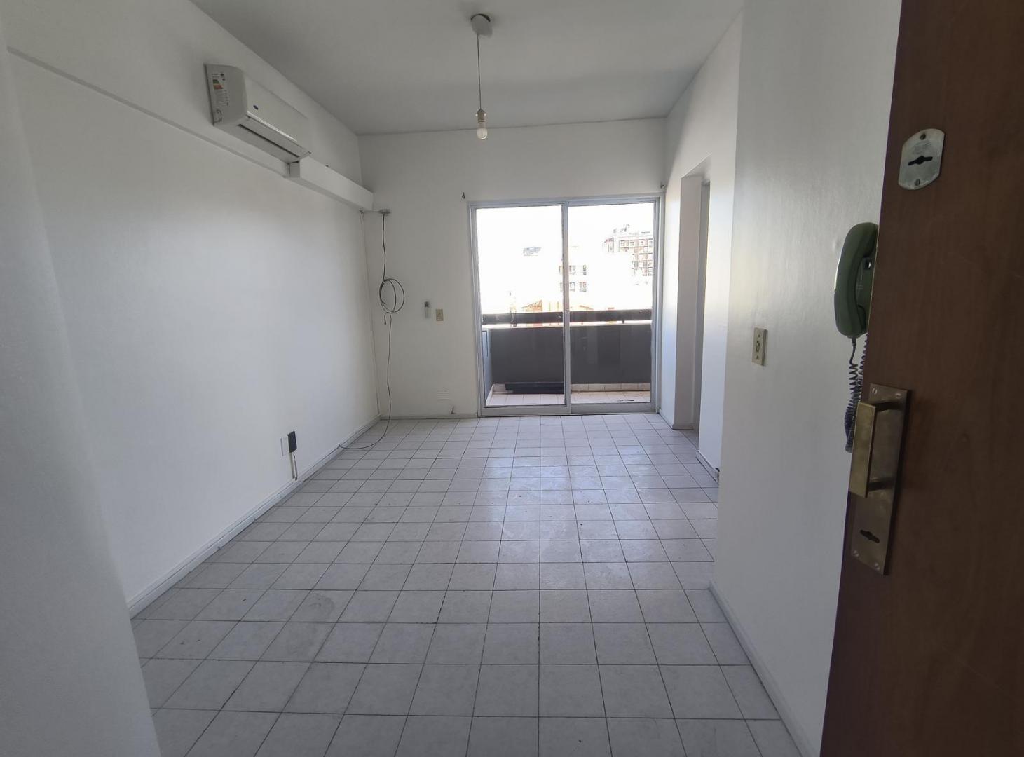 Foto de Departamento con excelente vista y balcón en alquiler, imagen 5