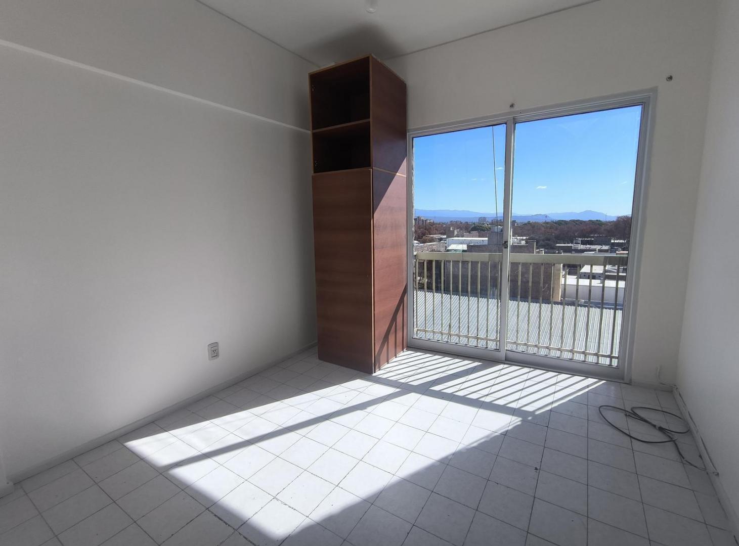 Foto de Departamento con excelente vista y balcón en alquiler, imagen 4