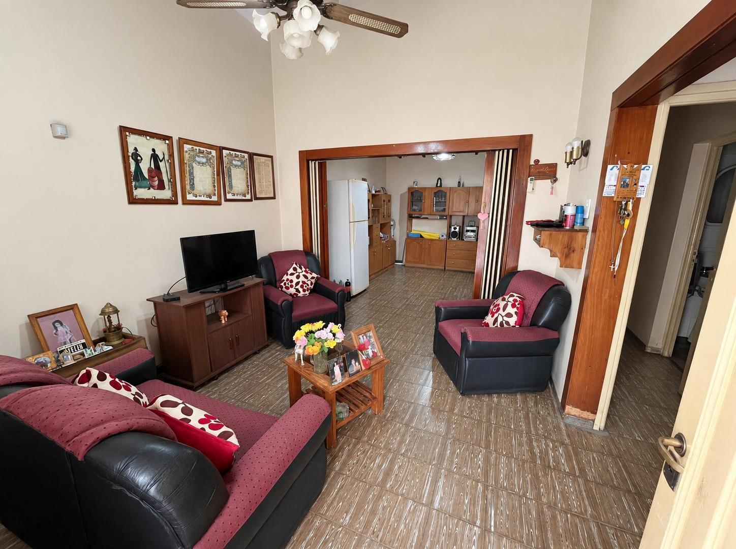 Foto de Venta de Casa en Calle Alpatacal Villa Nueva, imagen 3
