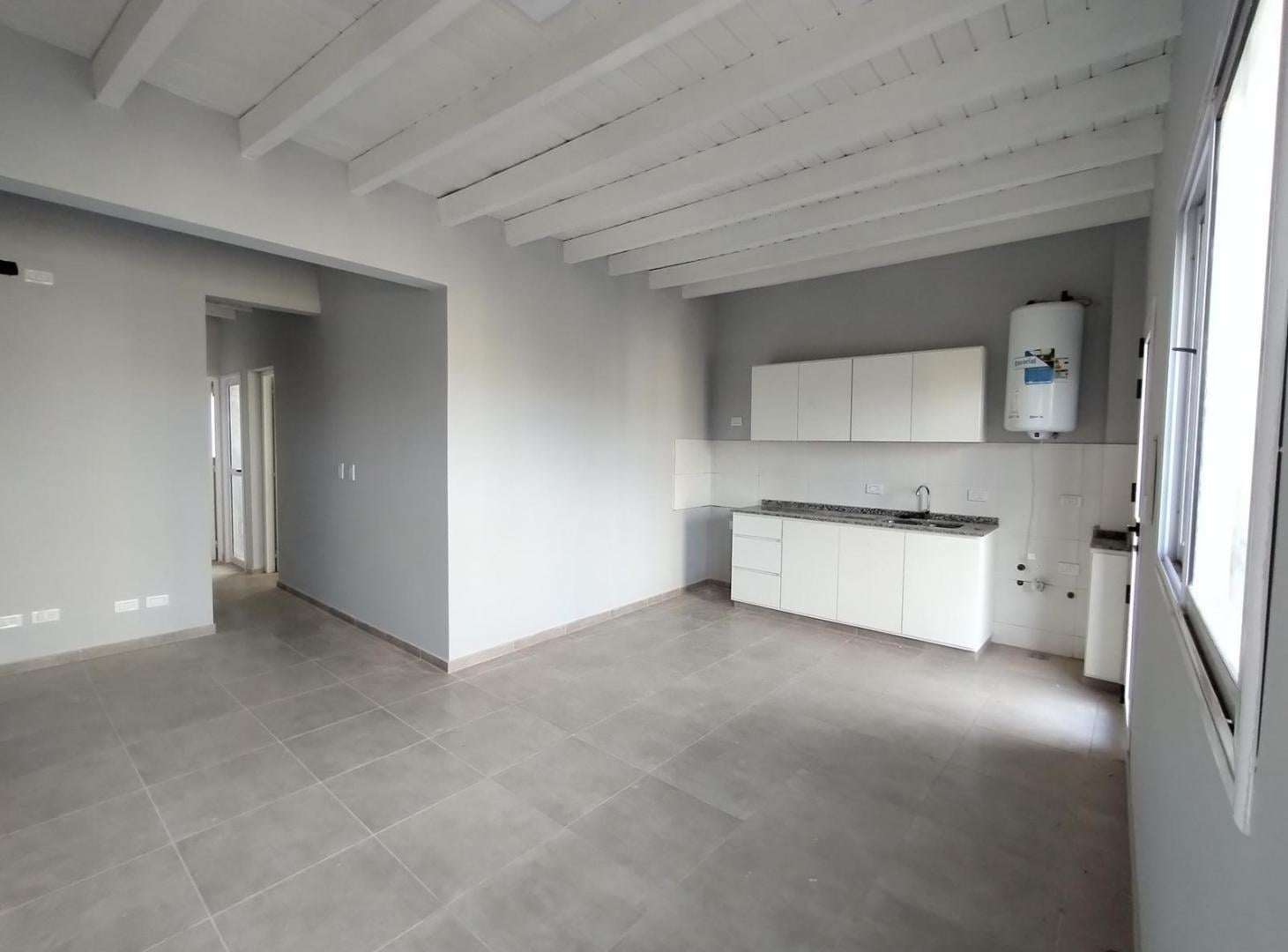 Foto de Alquiler Departamento 2 dormitorios y cochera en Guaymallén, imagen 1