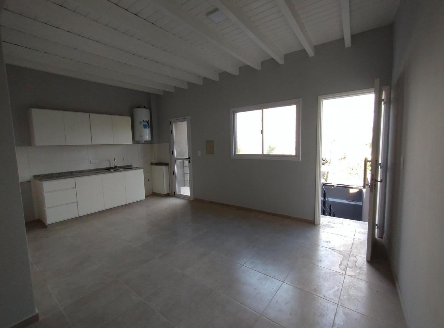 Foto de Alquiler Departamento 2 dormitorios y cochera en Guaymallén, imagen 5