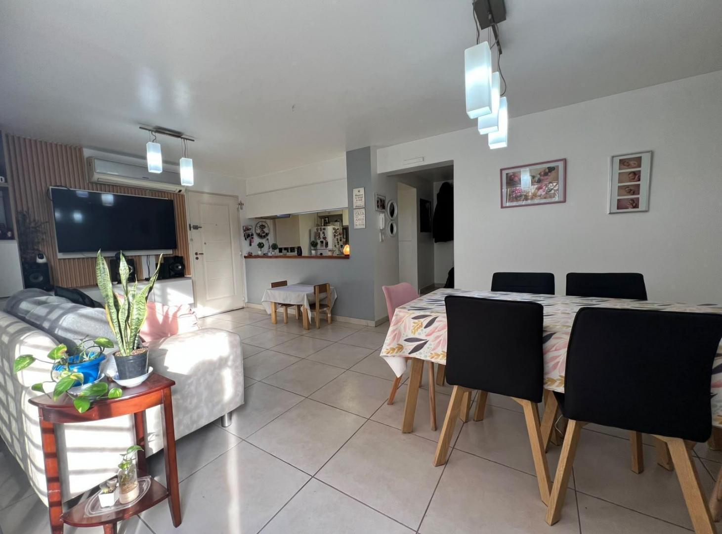 Foto de VENTA AMPLIO Y LUMINOSO DUPLEX EN CUARTA OESTE, imagen 4