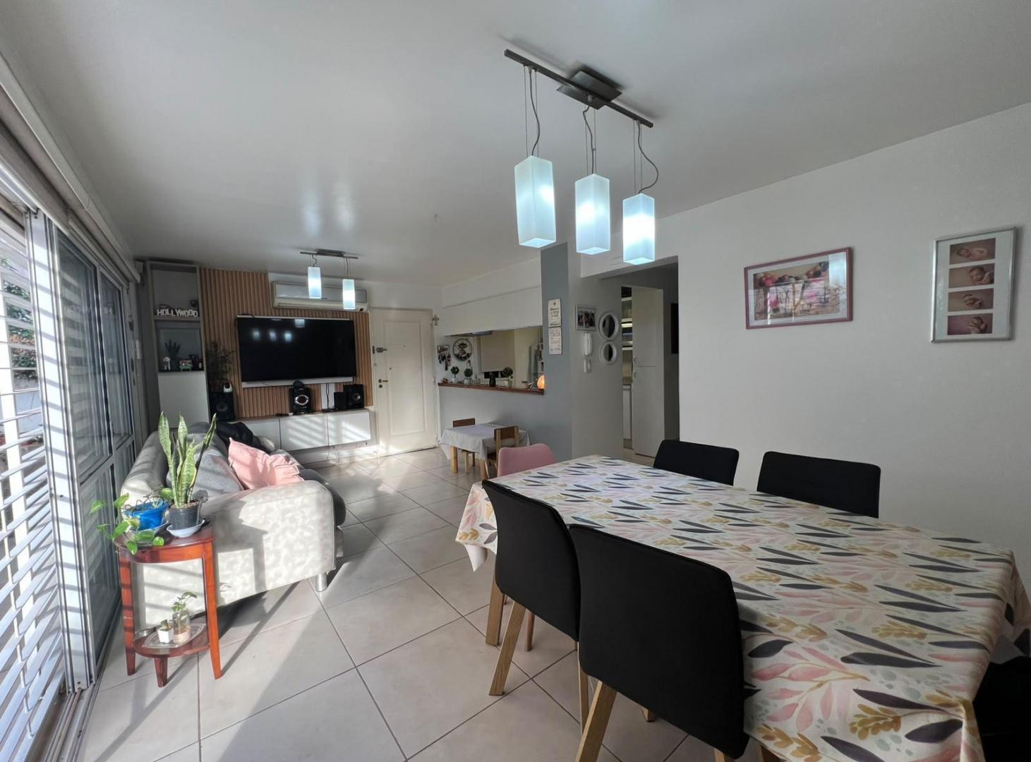 Foto de VENTA AMPLIO Y LUMINOSO DUPLEX EN CUARTA OESTE, imagen 3