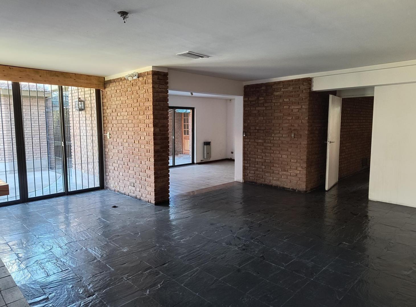 Foto de Casa en Venta - 5° sección - 5 dormitorios, imagen 4