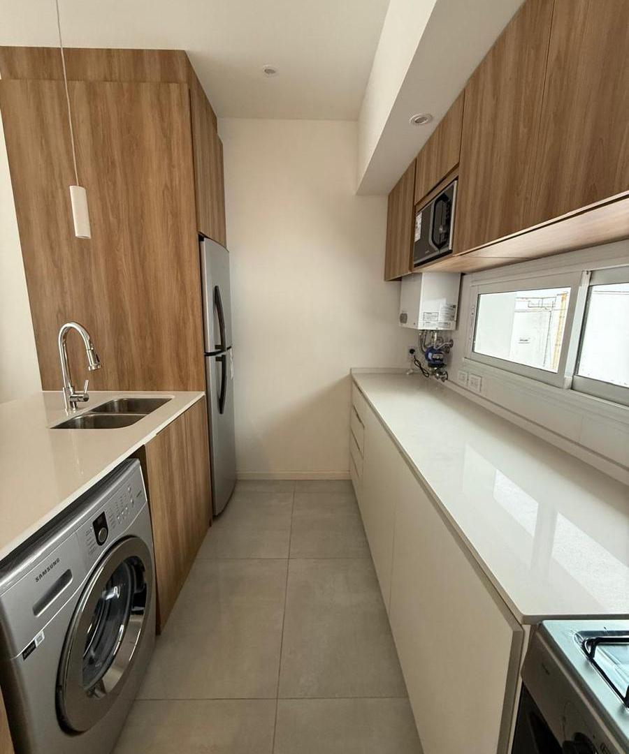 Foto de Departamento de tres ambientes a la calle con balcón y vista lateral al, imagen 4
