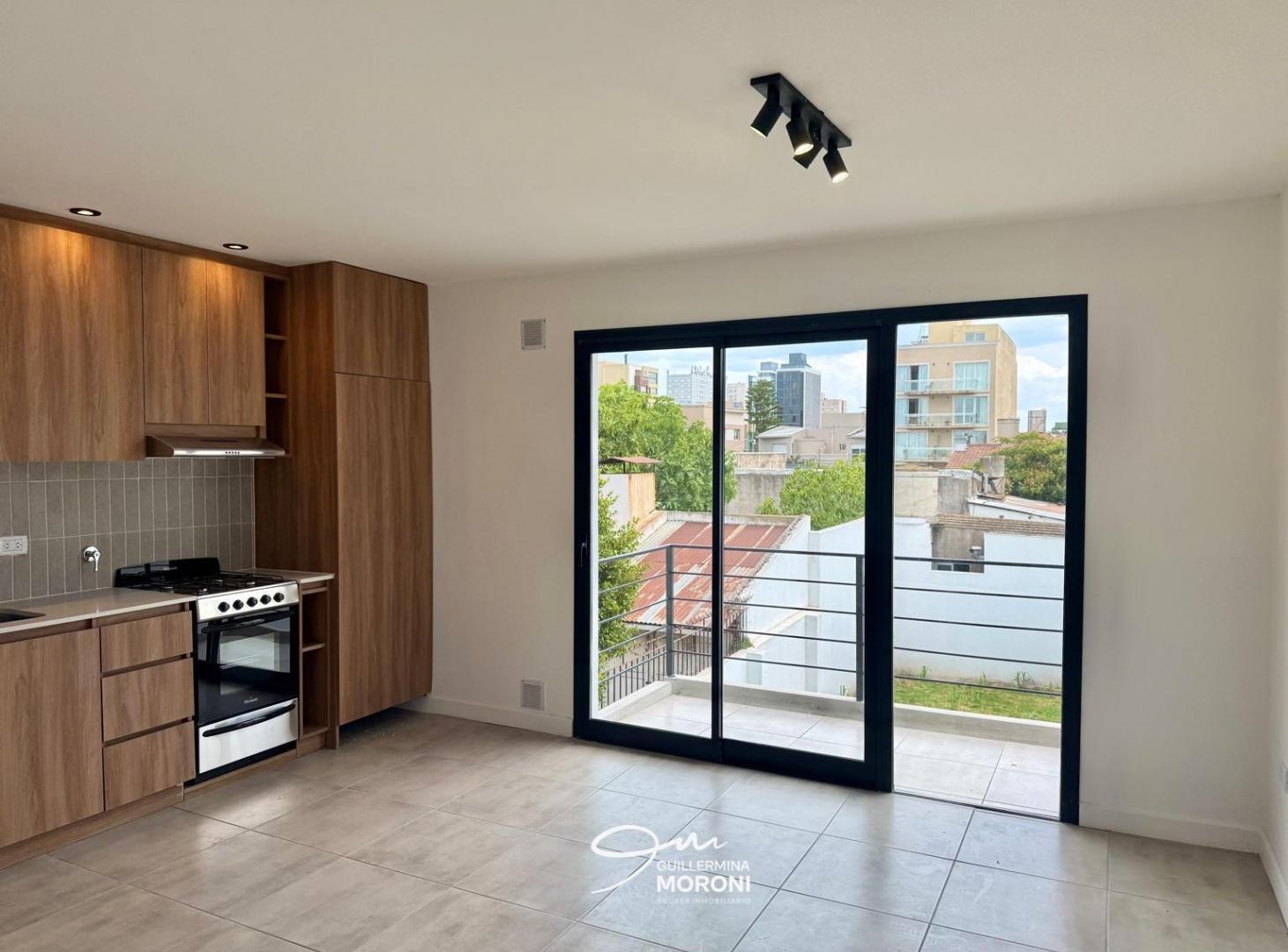 Departamento en PH, 2 ambientes c/balcón, a estrenar, y sin expensas, Formosa 3348