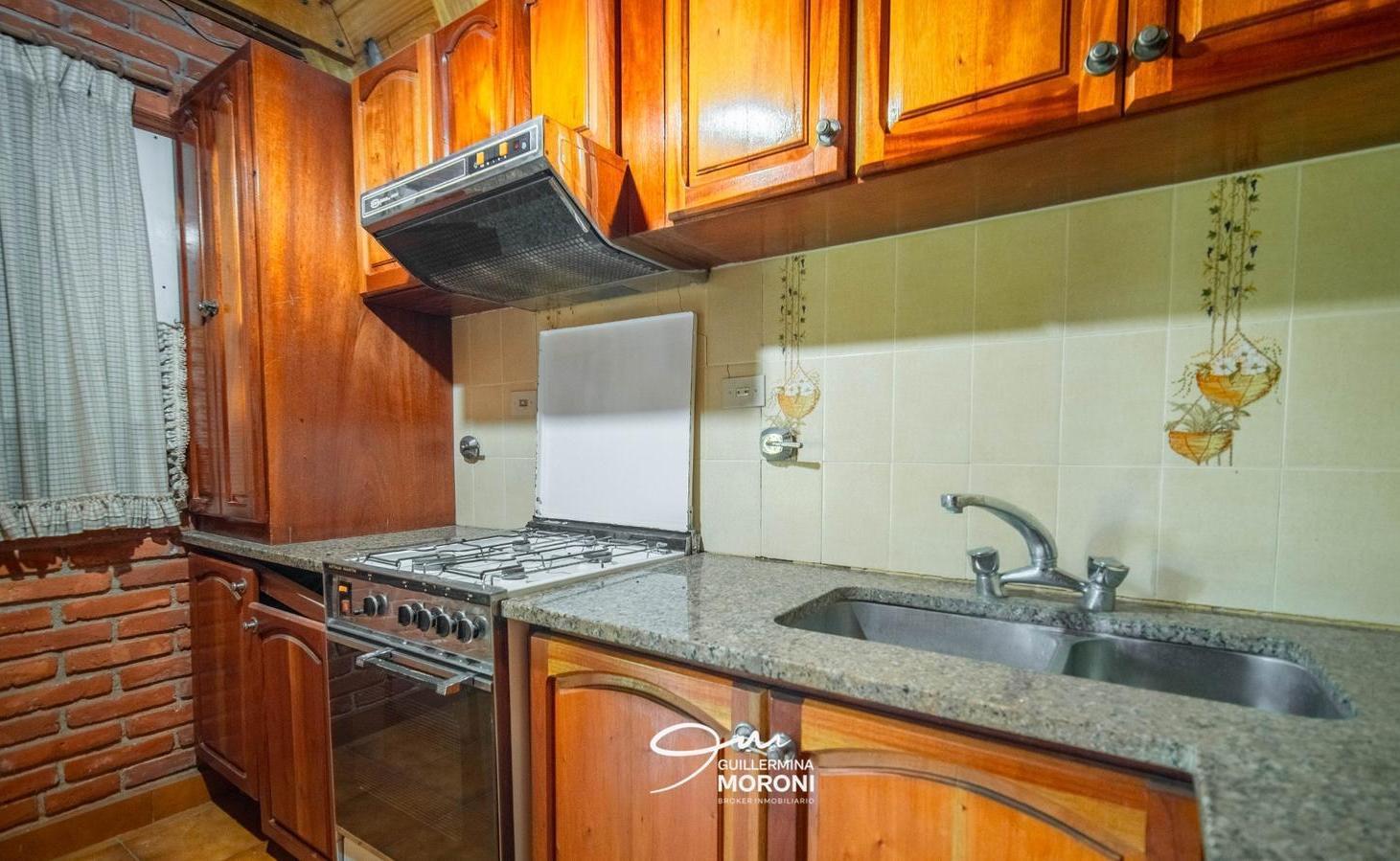 Foto de Cabaña 3 ambientes c/ parrilla, Los Nogales e/Boulevard del Bosque, imagen 4