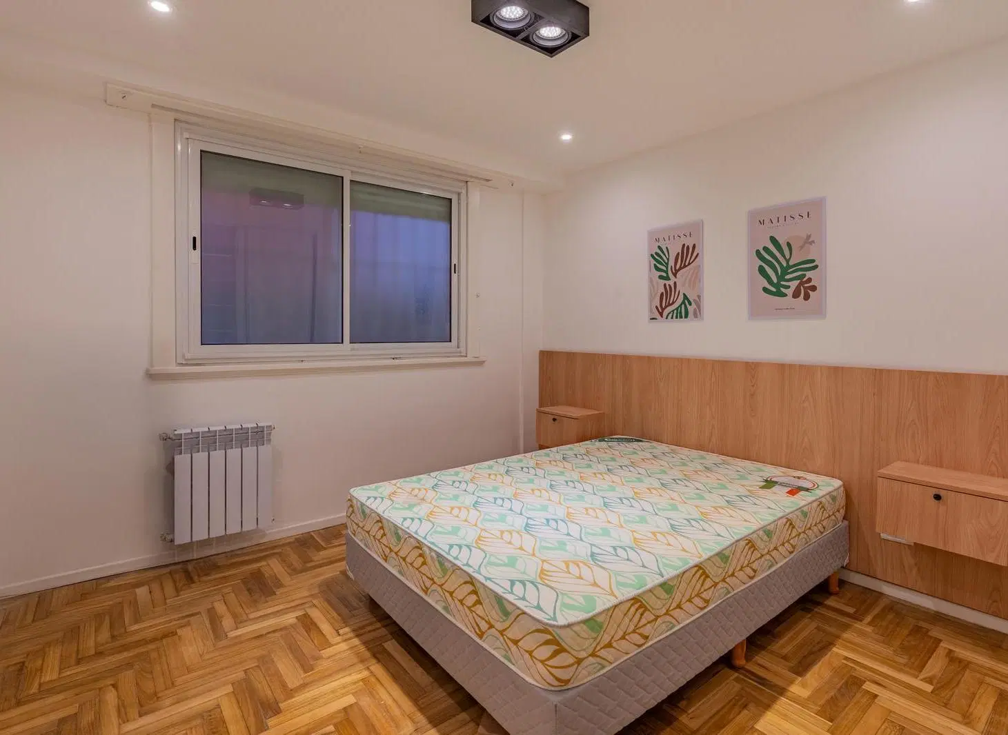 Departamento de tres ambientes a la calle con balcón, Falucho 1700, Paseo Aldrey 5