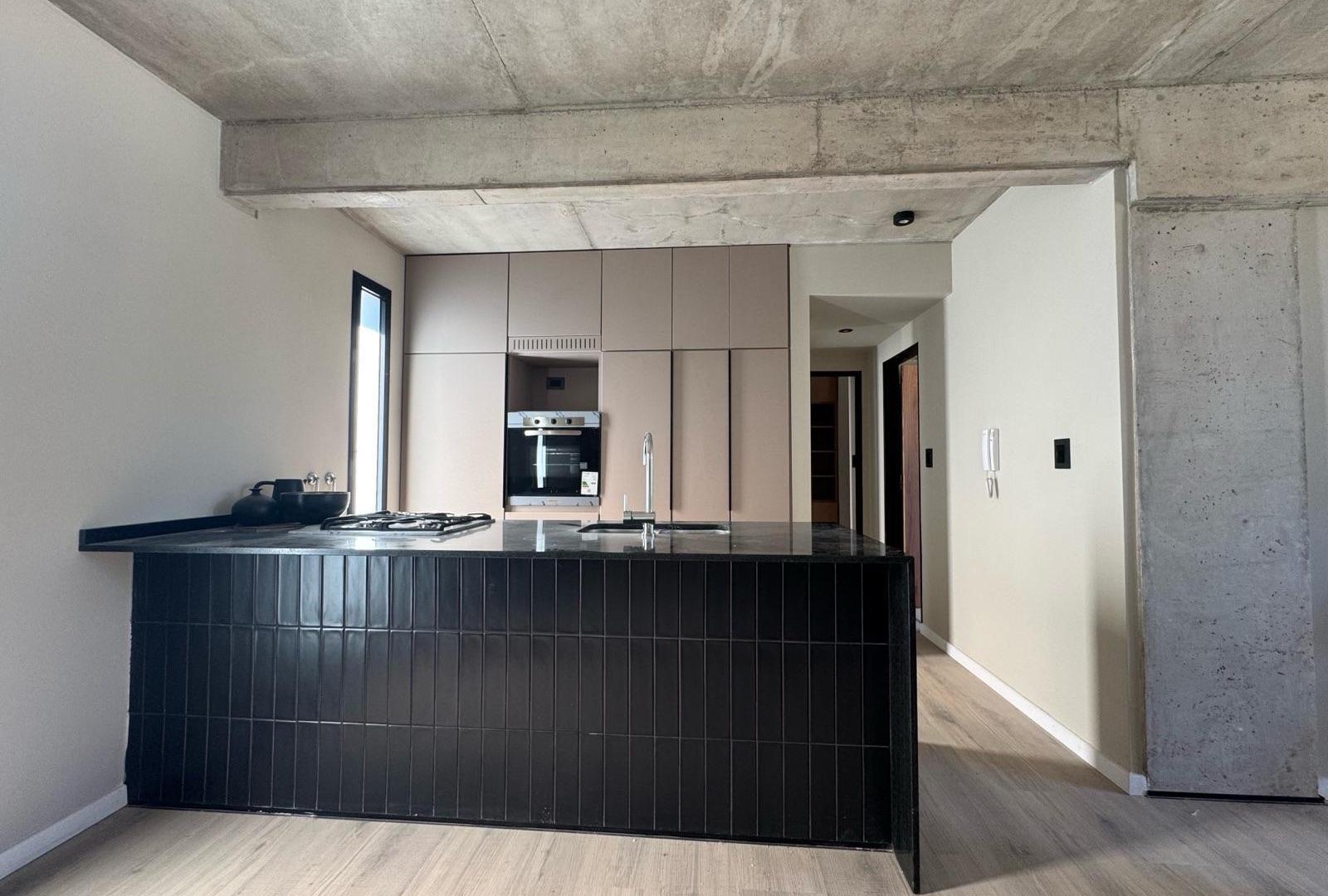 Foto de Departamento en Pichincha de un dormitorio con amenities balcon, pileta, imagen 1