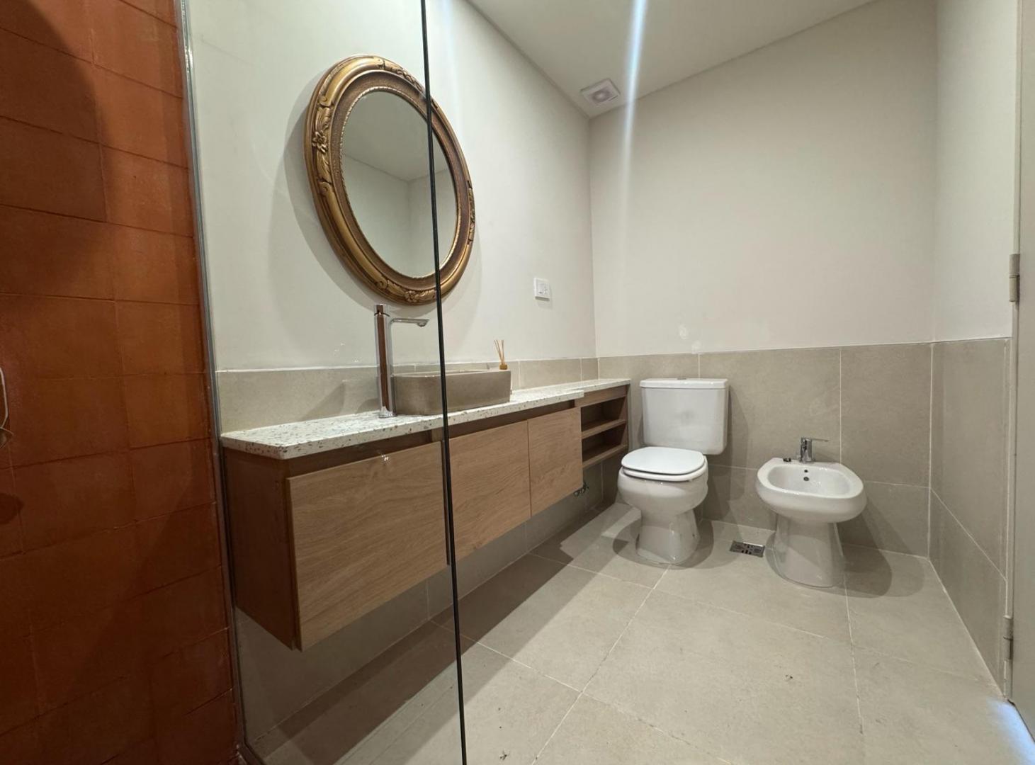 Foto de Casa venta cuatro dormitorios, barrio abasto, pileta, parrilla, cochera, imagen 5