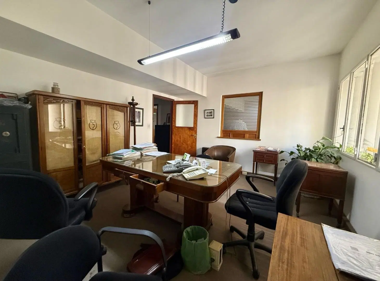 Local en alquiler, oficina, centro, apto comercial, cocheras, comercio 3