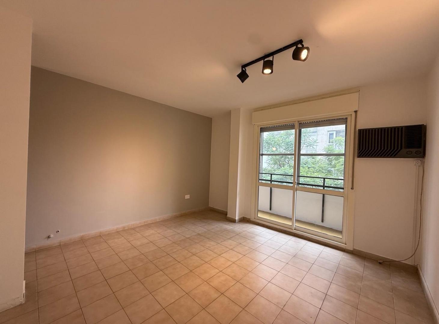 Foto de Departamento venta, tres dormitorios, centro, imagen 3