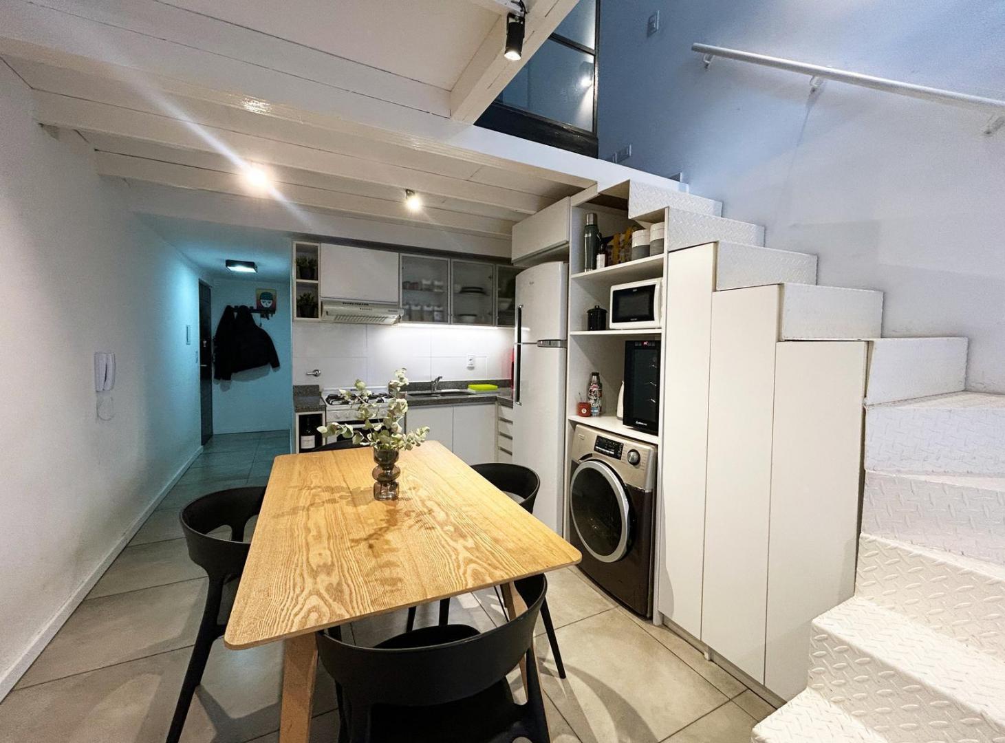 Foto de Duplex de 1 dormitorio con patio y cochera, imagen 4