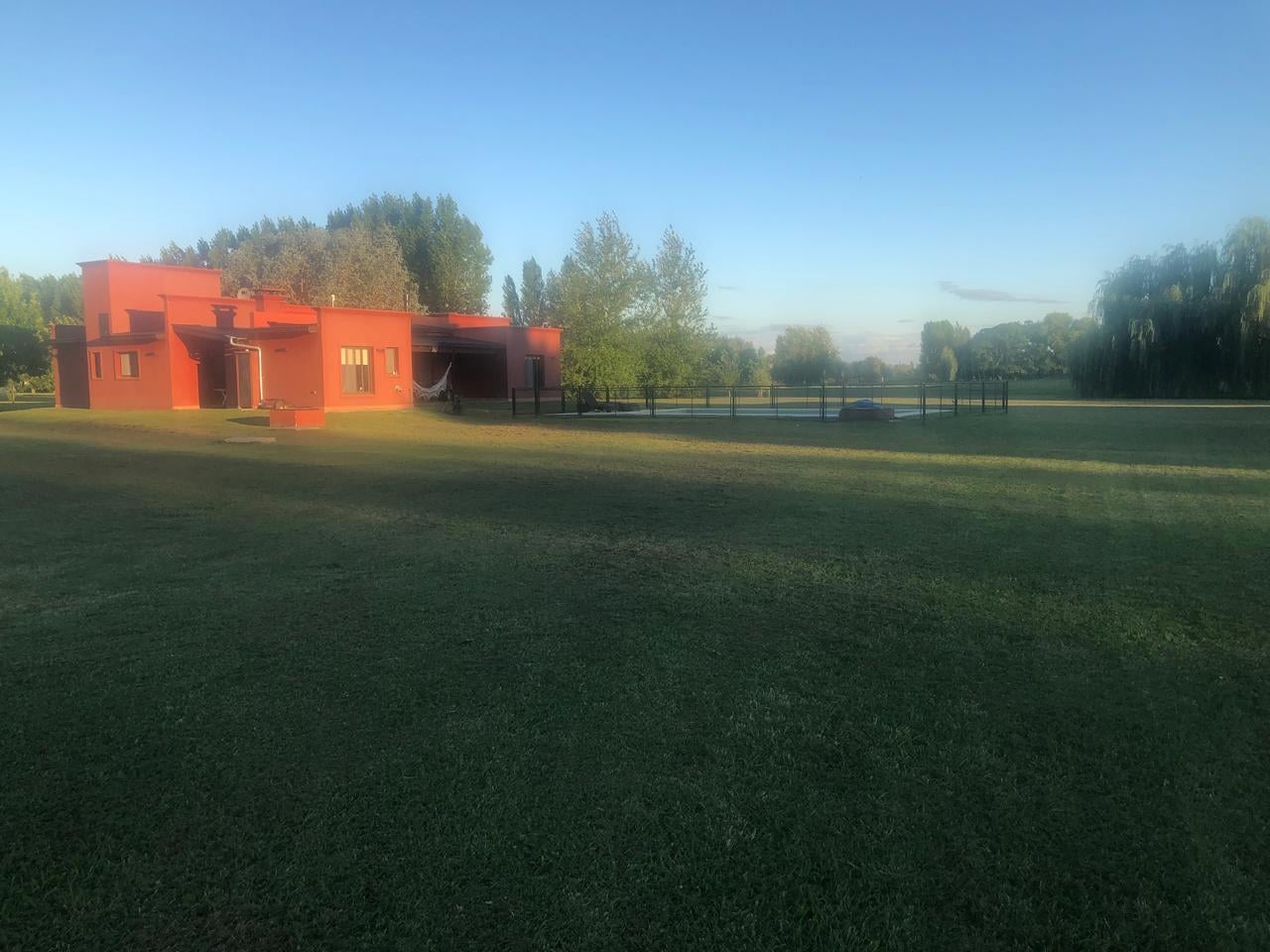 Foto de Casa en Venta Estancia Las Lilas 5 dormitorios y Pileta, imagen 1